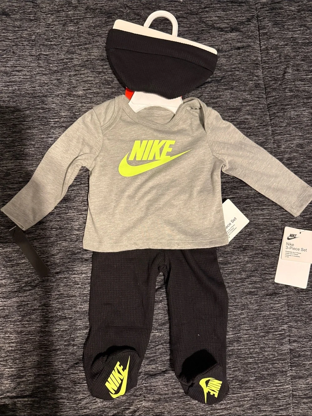 Nike 3 Piece Set Newborn Boy - Picture 2 of 3
